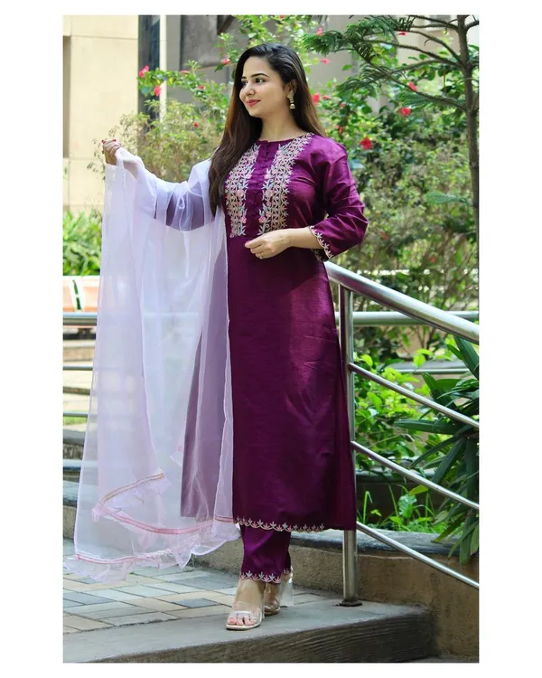 Purple_Cotton_Regular_Kurta_Set_For_Women