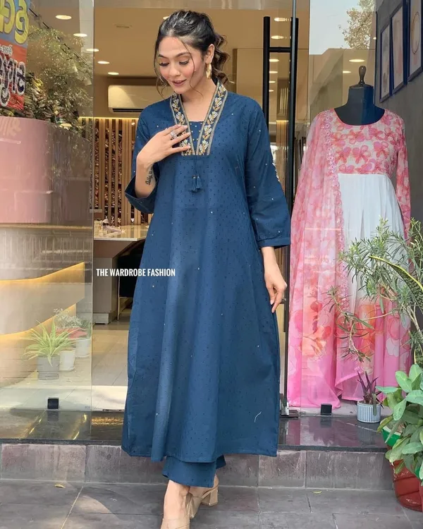 Navy_Blue_Cotton_Regular_Kurti_Pant_Set_For_Women