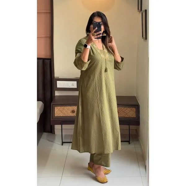 Olive_Green_Cotton_Regular_Kurti_Pant_Set_For_Women