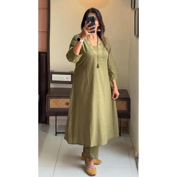 Olive_Green_Cotton_Regular_Kurti_Pant_Set_For_Women