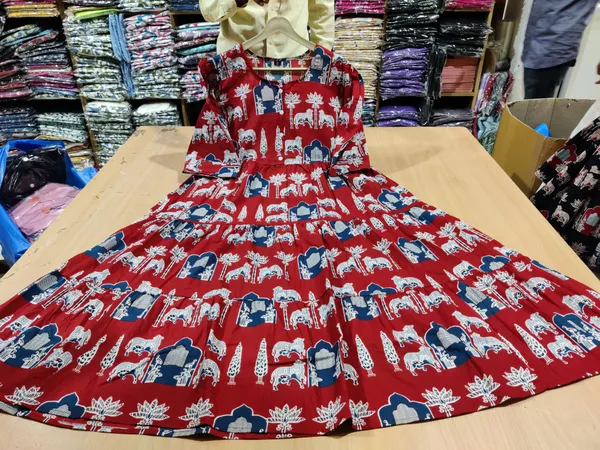Maroon_Mehfil_Tier_Dress