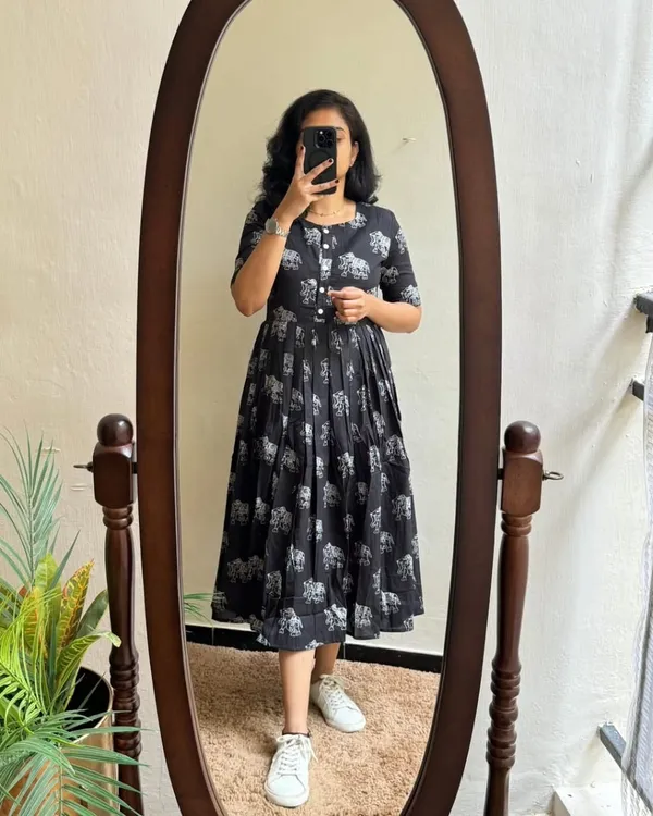 Black_Kalamkari_Cotton_Midi_Dress