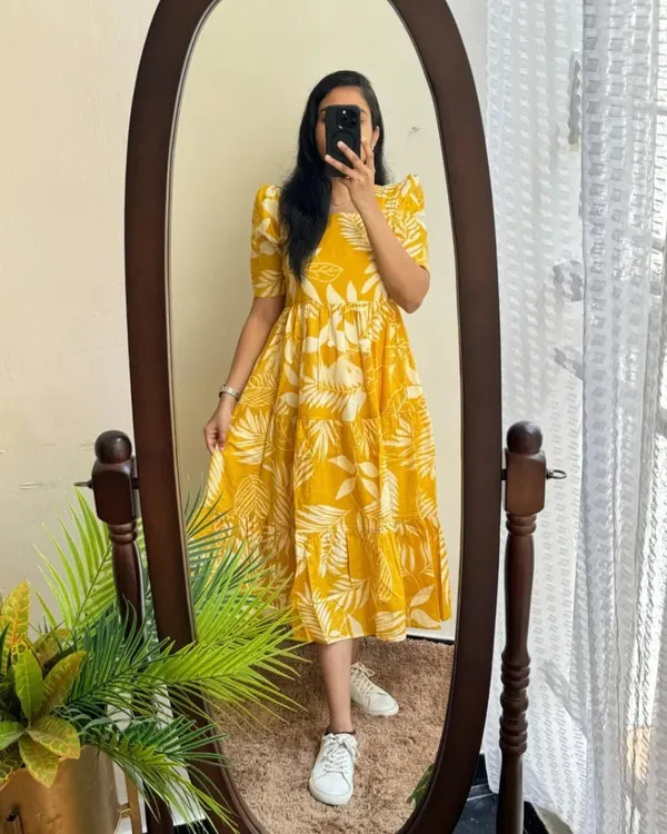 Sunshine_Porcion_Cotton_Midi_Dress