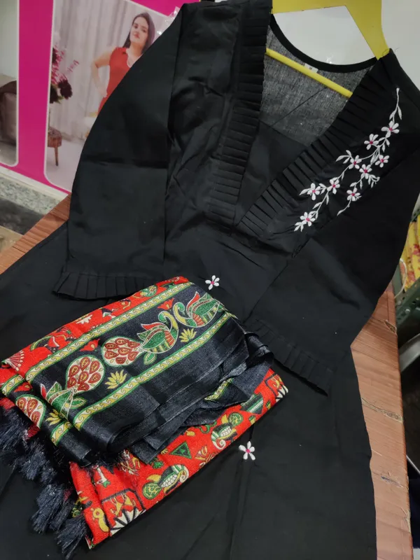 Black_Cotton_Regular_Kurta_Set_For_Women