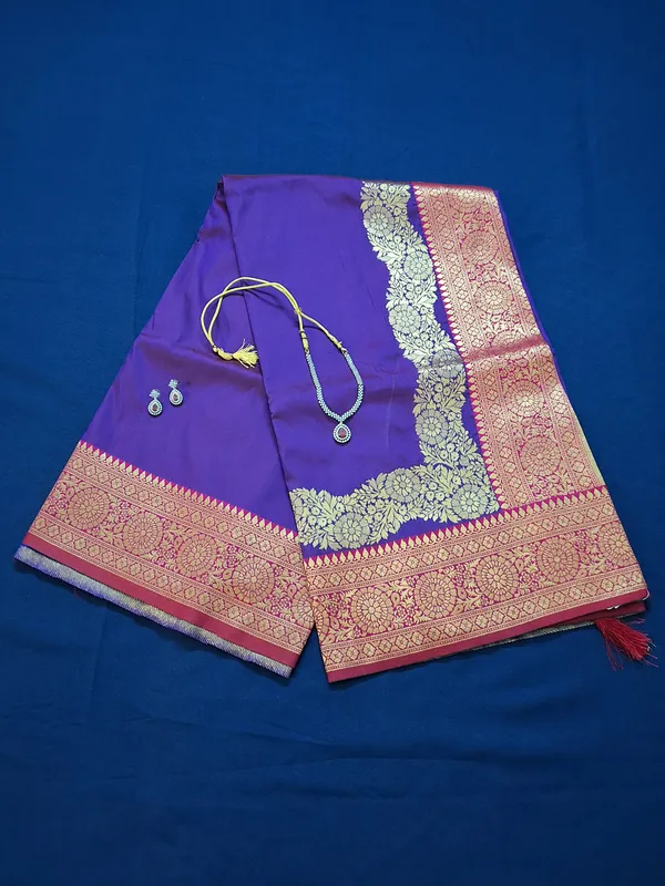 Rich_Purple_&_Rani_Pink_Banarasi_Silk_Saree_With_Unstitched_Blouse