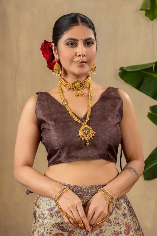 Mocha_Gold_Pashmina_Silk_Saree_With_Unstitched_Blouse