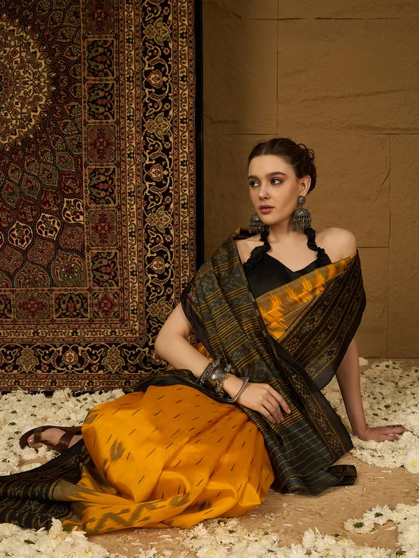 Yellow_&_Black_Bhagalpuri_Cotton_Saree_With_Unstitched_Blouse
