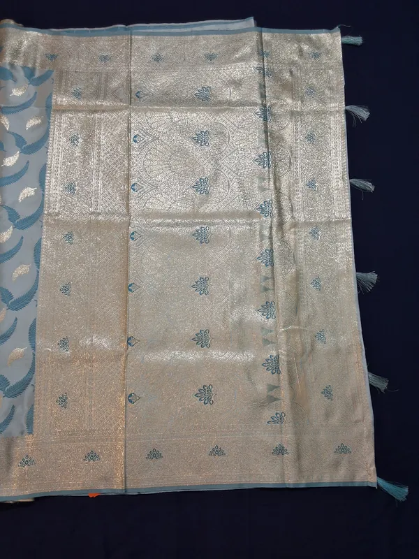 Powder_Blue_Jaquard_Silk_Saree_With_Unstitched_Blouse