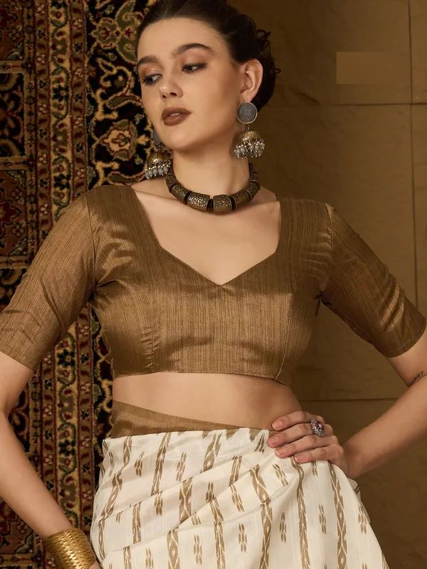 Pure_White_&_Gold_Bhagalpuri_Cotton_Saree_With_Unstitched_Blouse