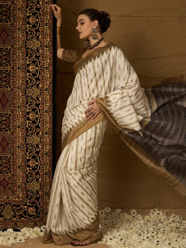 Pure_White_&_Gold_Bhagalpuri_Cotton_Saree_With_Unstitched_Blouse