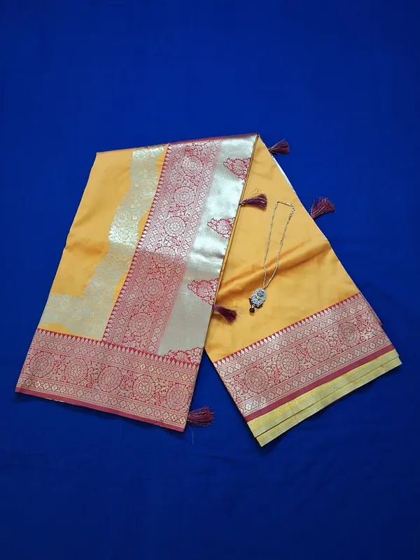Warm_Orange_&_Red_Banarasi_Silk_Saree_With_Unstitched_Blouse