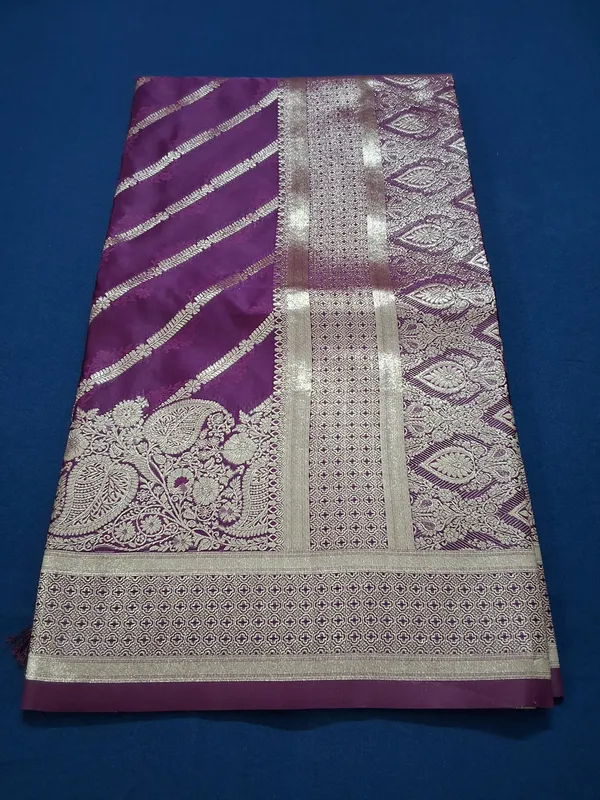 Royal_Vine_Banarasi_Silk_Saree_With_Unstitched_Blouse