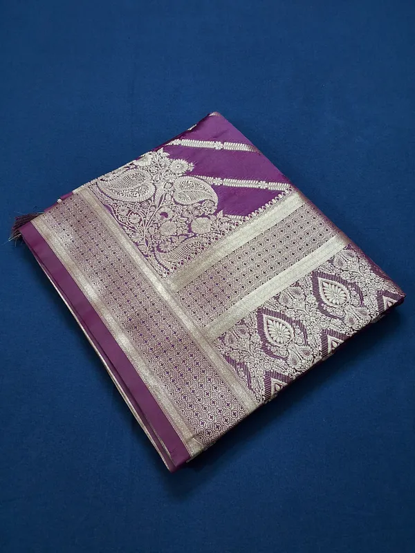 Royal_Vine_Banarasi_Silk_Saree_With_Unstitched_Blouse