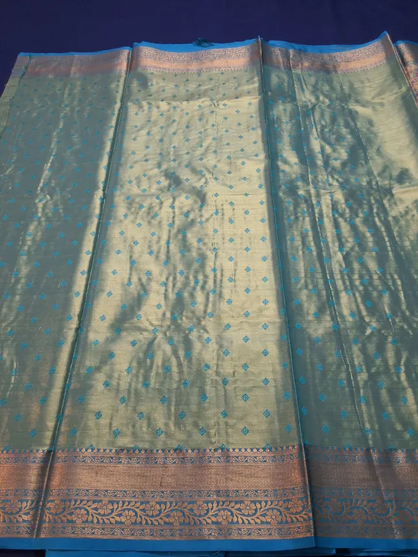 Gold_&_Rama_Green_Brocade_Silk_Saree_With_Unstitched_Blouse
