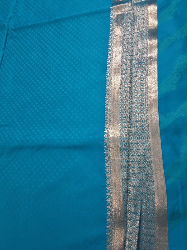 Teal_Banarasi_Silk_Saree_With_Unstitched_Blouse