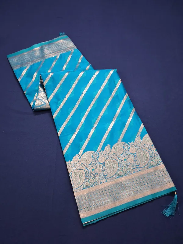 Teal_Banarasi_Silk_Saree_With_Unstitched_Blouse