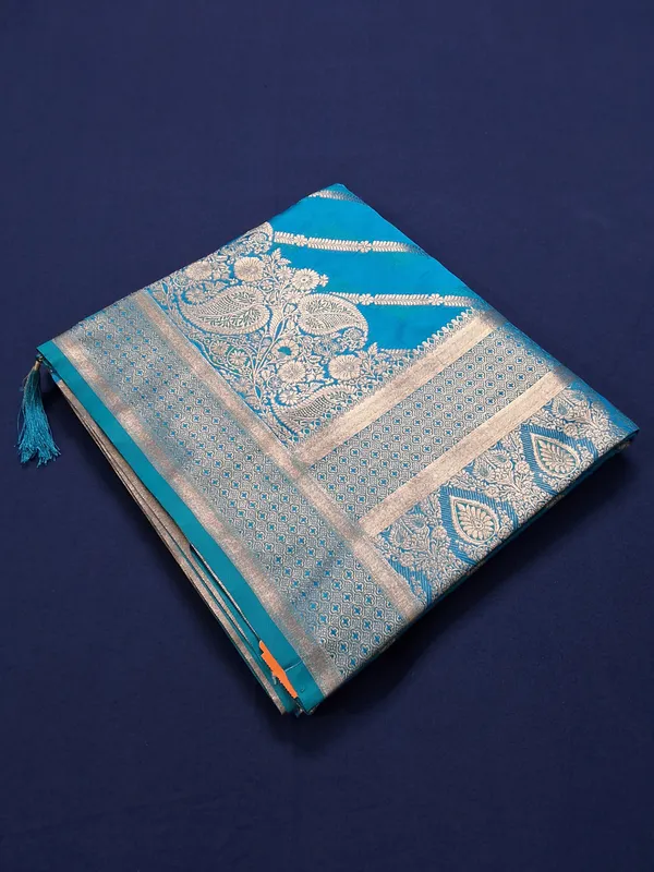 Teal_Banarasi_Silk_Saree_With_Unstitched_Blouse