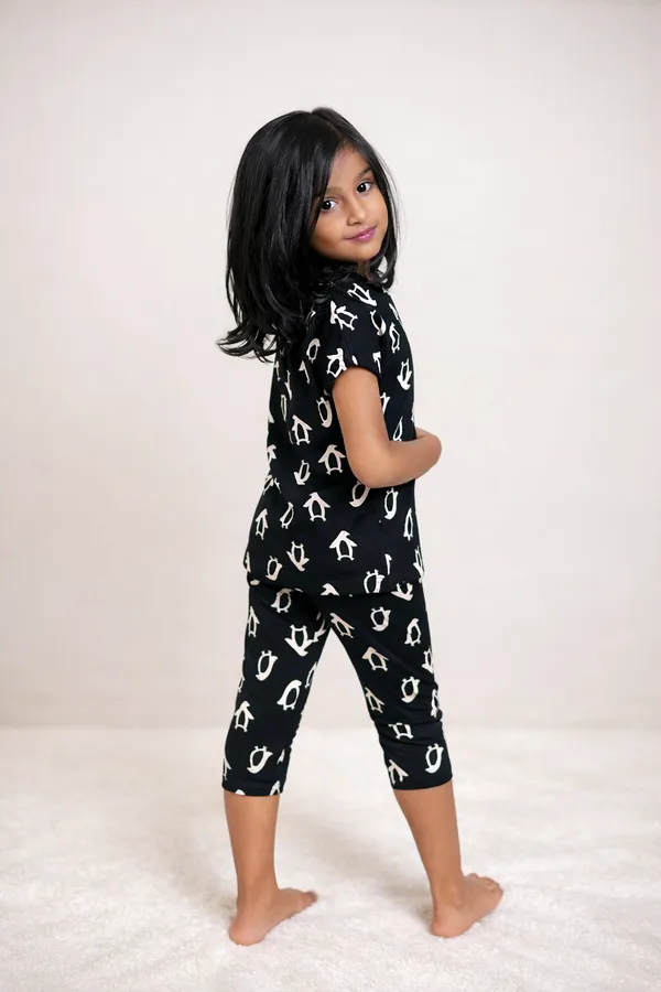 Black_White_Penguin_Print_Skin_Friendly_Lyocell_Elastane_Stretch_Nightwear_Set