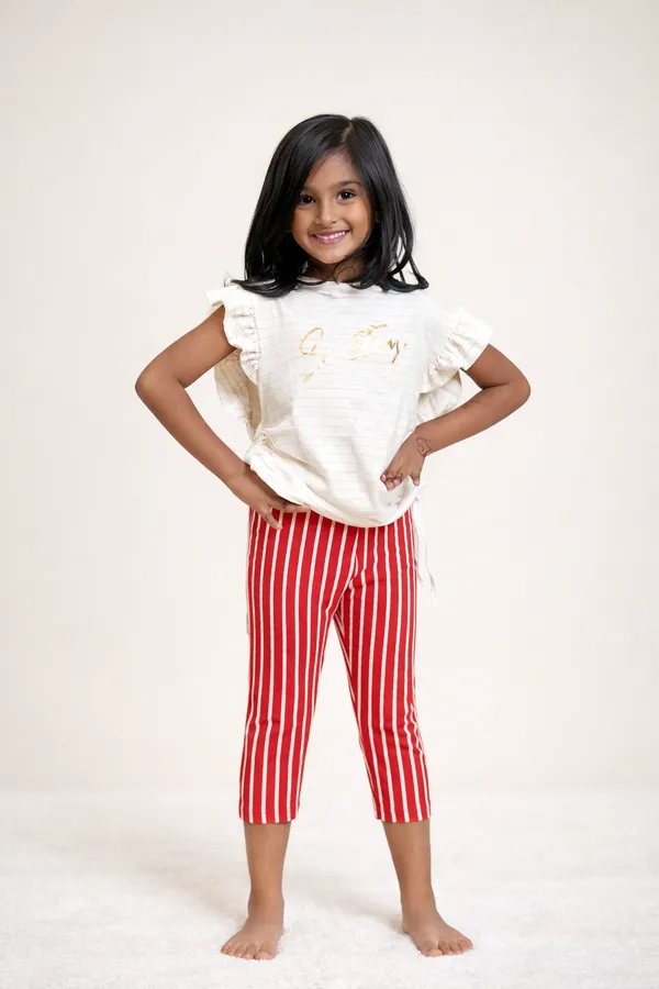 Red_And_White_Striped_Skin_Friendly_Lyocell_Elastane_Stretch_Leggings_For_Girls