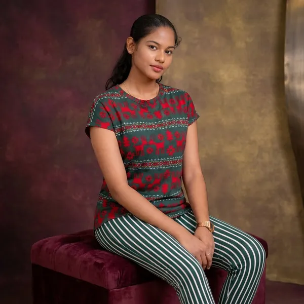 Christmas_Reindeer_Green_Red_Festive_Print_Short_Sleeve_Top_For_Women