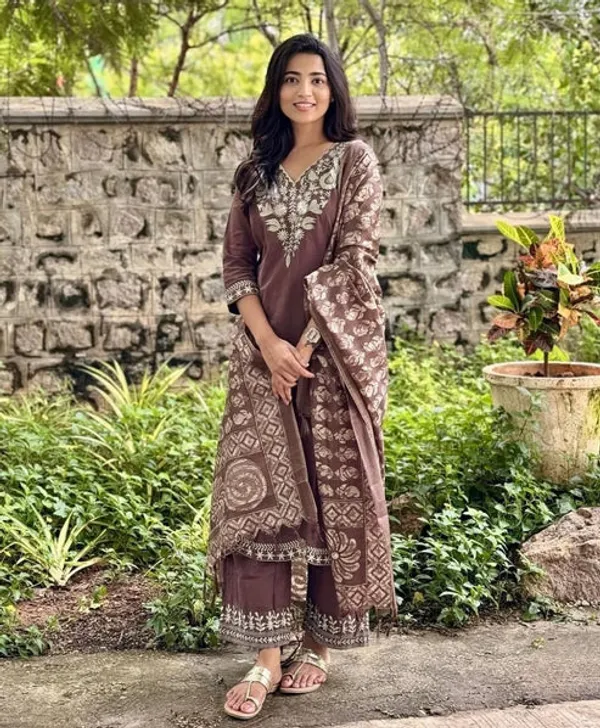 Brown_Cotton_Embroidered_Kurta_Set_For_Women