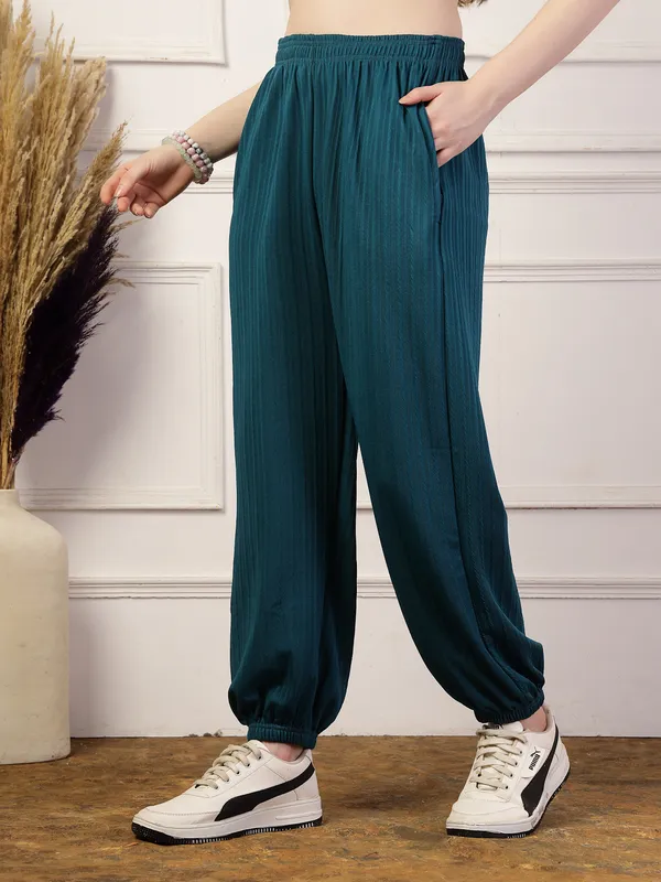Teal_Ultra_&_Soft_Baggy_Fit_Joggers_With_Side_Pockets_&_Gripped_Hem_For_Women_&_Girls