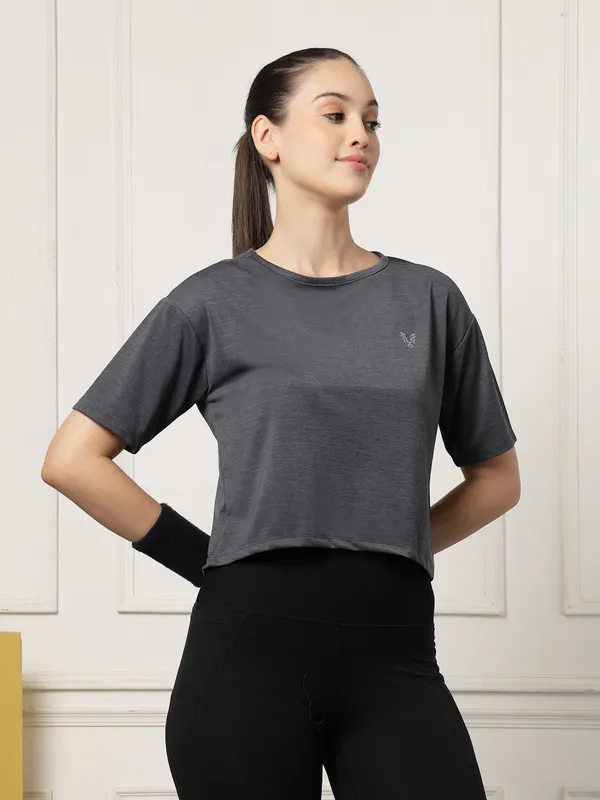 UZARUS_Women's_Regular_Fit_Gym_T-Shirt__Soft,_Breathable_&_Quick-Dry_Activewear__Ideal_for_Workout_,_Yoga,_Running,_Exercise,_Casual_Outings_&_Everyday_Comfort__Lightweight_&_Stretchable_Sportswear_Top_for_women