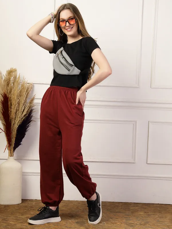 Wine_Loose_Baggy_Fit_Joggers_With_Side_Pockets_&_Gripped_Hem_For_Women_&_Girls