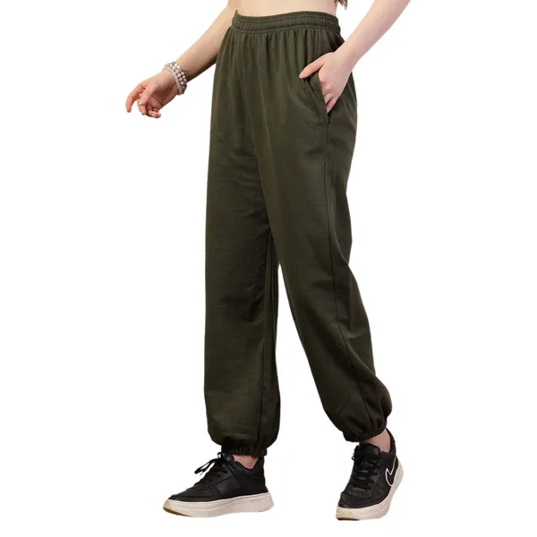 Military_Green_Loose_Baggy_Fit_Joggers_With_Side_Pockets_&_Gripped_Hem_For_Women_&_Girls