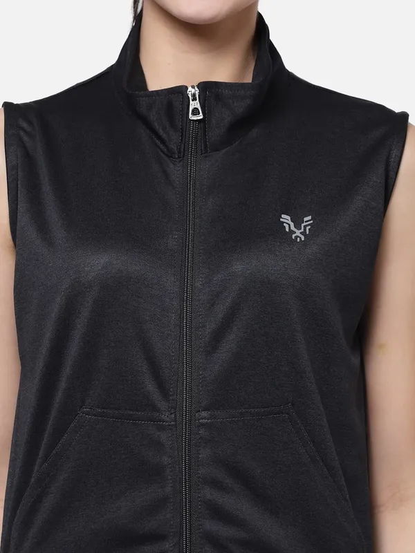 Black_Sleeveless_Training_Sports_Gym_Jacket_For_Women_&_Girls