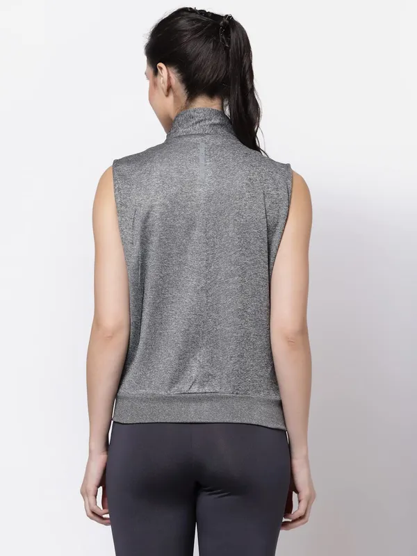 Grey_Sleeveless_Training_Sports_Gym_Jacket_For_Women_&_Girls
