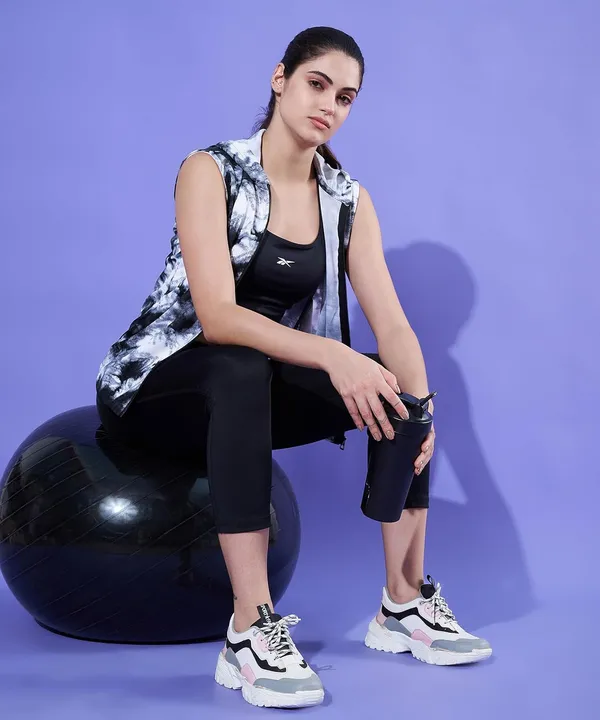Black_&_White_Standard_Length_Polyester_Sleeveless_Hooded_Training_Sports_Gym_Jacket_For_Women_&_Girls