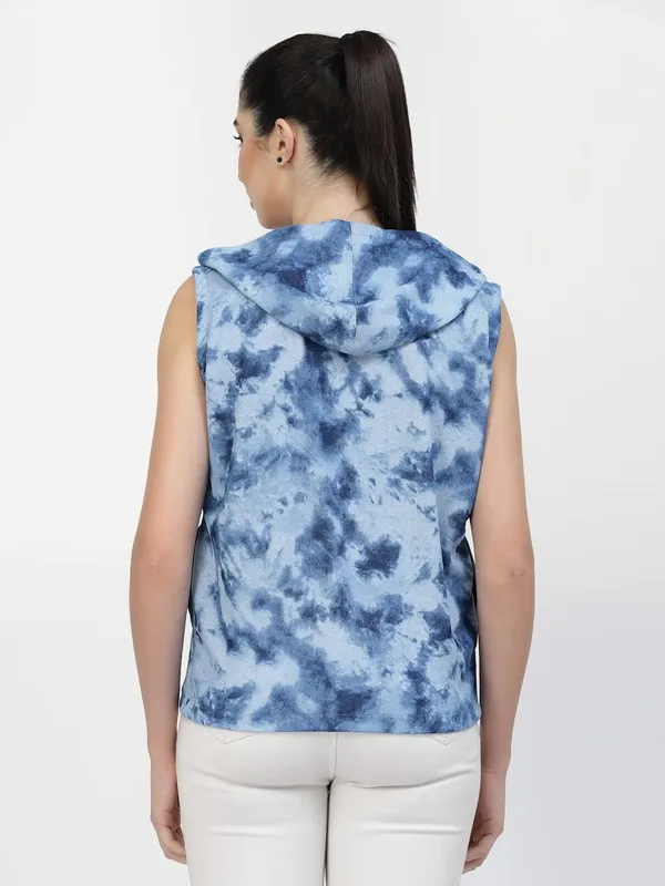 Blue_Standard_Length_Polyester_Sleeveless_Hooded_Training_Sports_Gym_Jacket_For_Women_&_Girls