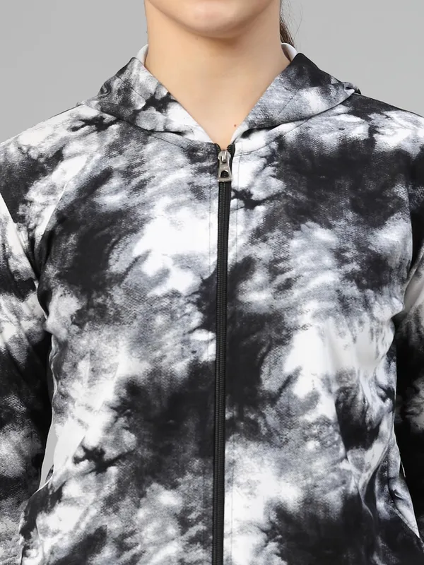 Black_&_White_Standard_Length_Polyester_Hooded_Sports_Gym_Training_Jacket_For_Women_&_Girls