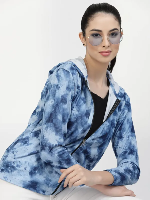 Blue_Standard_Length_Polyester_Hooded_Sports_Gym_Training_Jacket_For_Women_&_Girls