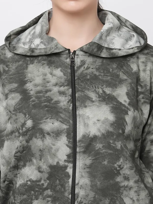 Green_Standard_Length_Polyester_Hooded_Sports_Gym_Training_Jacket_For_Women_&_Girls