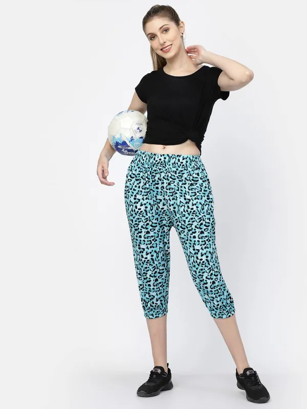 Aqua_Animal_Print_Tie-Dye_Strechable_Capri_3/4Th_Shorts_For_Women_&_Girls