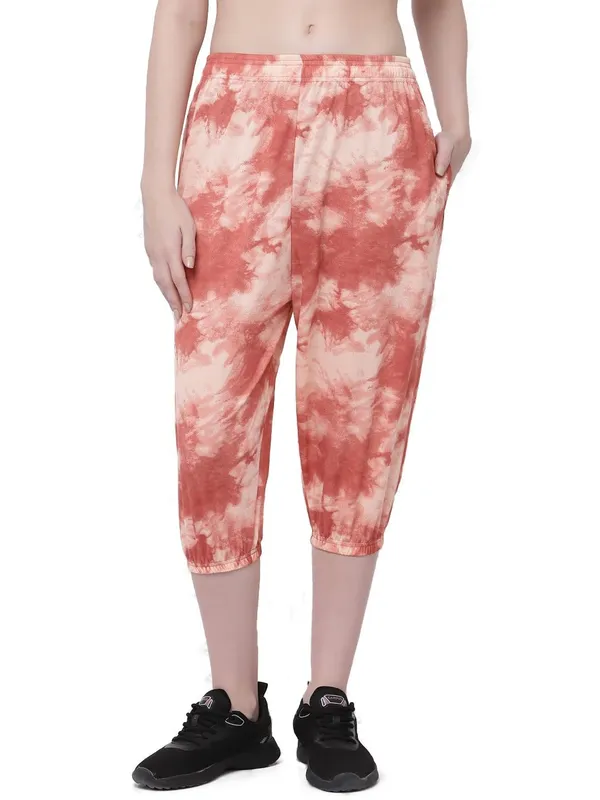 Peach_Animal_Print_Tie-Dye_Strechable_Capri_3/4Th_Shorts_For_Women_&_Girls