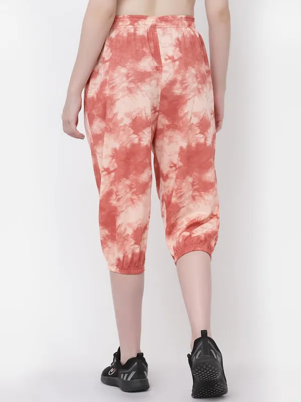 Peach_Animal_Print_Tie-Dye_Strechable_Capri_3/4Th_Shorts_For_Women_&_Girls