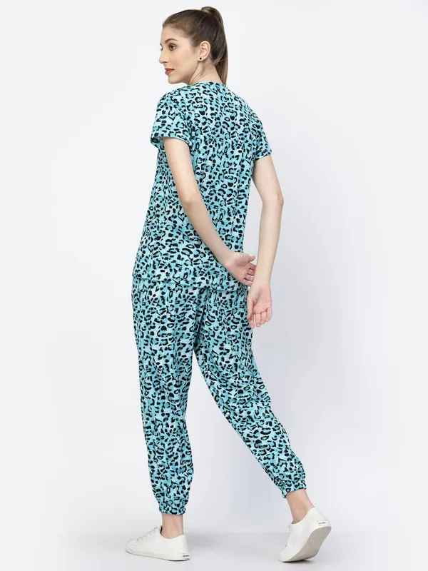 Aqua_Animal_Print_Tie-Dye_Night_Suit_Set_For_Women