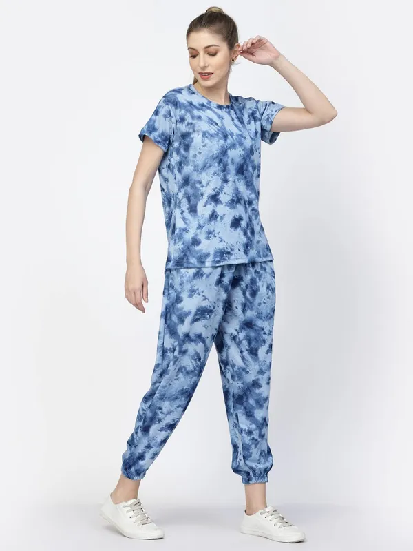 Blue_Animal_Print_Tie-Dye_Night_Suit_Set_For_Women