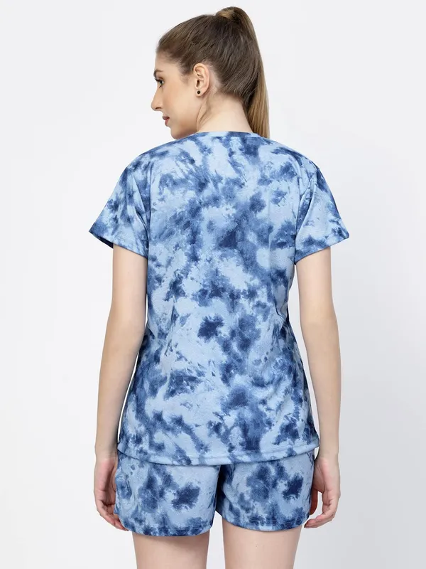 Blue_Animal_Print_Tie-Dye_Half_Sleeve_T-Shirt_&_Shorts_Night_Suit_Set_For_Women_&_Girls