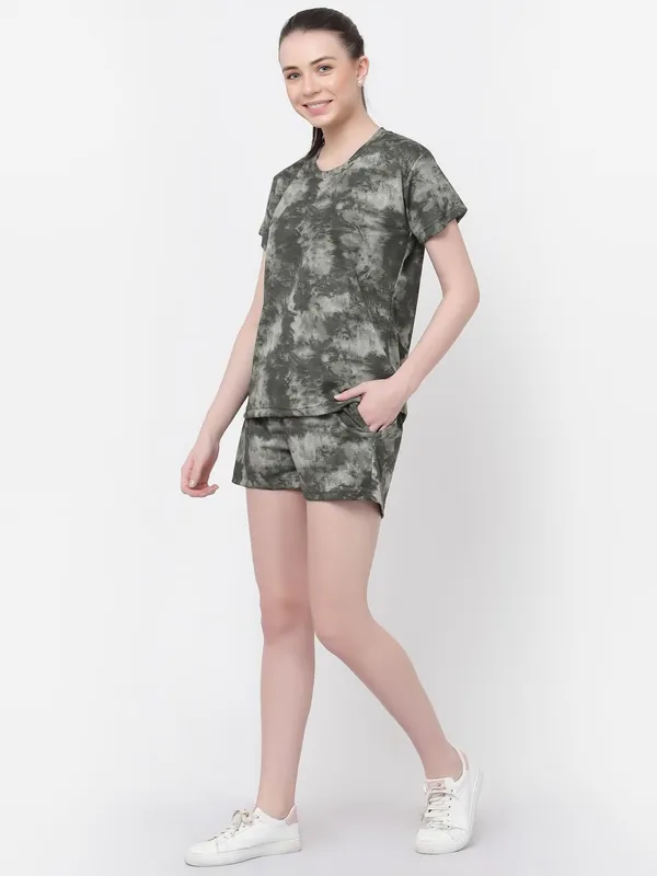 Green_Animal_Print_Tie-Dye_Half_Sleeve_T-Shirt_&_Shorts_Night_Suit_Set_For_Women_&_Girls