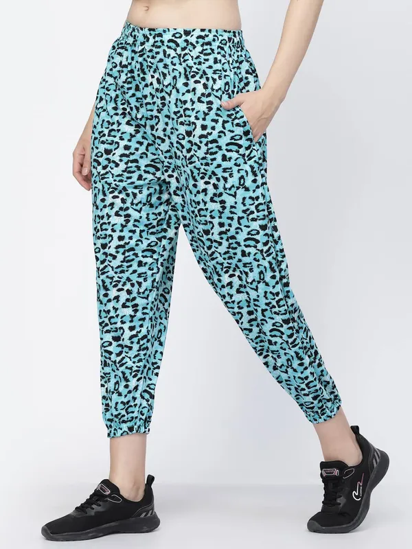 Aqua_Relaxed_Fit_Printed_Pyjamas_For_Women_&_Girls