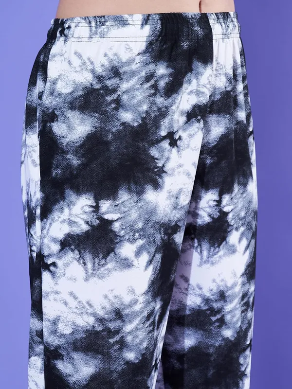 Black_&_White_Relaxed_Fit_Printed_Pyjamas_For_Women_&_Girls
