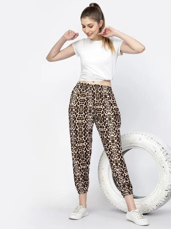 Brown_Relaxed_Fit_Printed_Pyjamas_For_Women_&_Girls