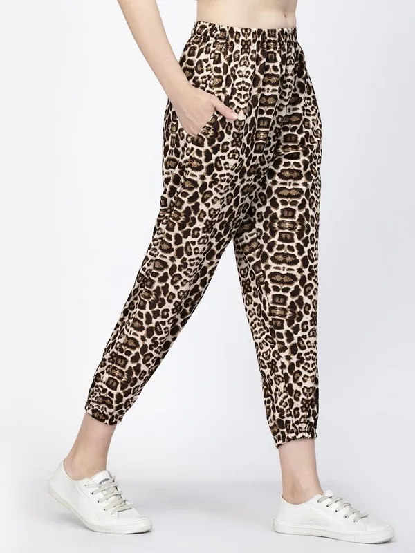 Brown_Relaxed_Fit_Printed_Pyjamas_For_Women_&_Girls