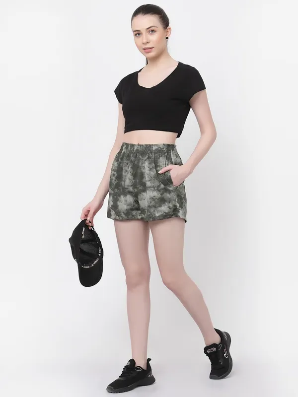 Green_Relaxed_Fit_Printed_Shorts_With_Side_Pockets_For_Women_&_Girls