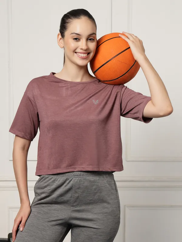 UZARUS_Women's_Regular_Fit_Gym_T-Shirt__Soft,_Breathable_&_Quick-Dry_Activewear__Ideal_for_Workout_,_Yoga,_Running,_Exercise,_Casual_Outings_&_Everyday_Comfort__Lightweight_&_Stretchable_Sportswear_Top_for_women