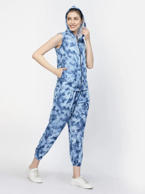 Blue_Relaxed_Fit_&_Stretchable_Hoodie_Neck_Workout_Sleeveless_Tracksuit_Co-Ord_Set_For_Women_&_Girls